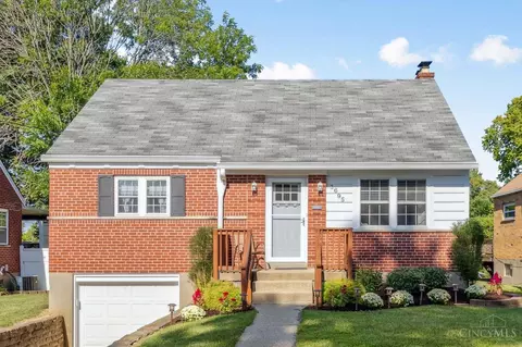 3695 Moonridge Dr, Cincinnati, OH 45248