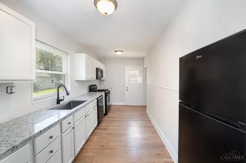 115 Granite Ave, Reading, OH 45215 photo 8