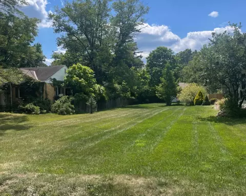 6435 Glade Ave, Cincinnati, OH 45230