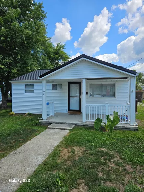 102 Union St, Sabina, OH 45169
