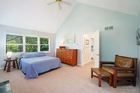Bedroom - 11320 Snider Rd, Cincinnati, OH 45249 photo 2 of 9