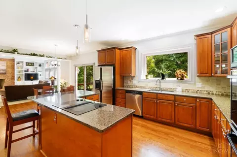 Kitchen - 11320 Snider Rd, Cincinnati, OH 45249 photo 3 of 6