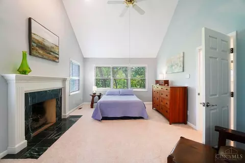 Bedroom - 11320 Snider Rd, Cincinnati, OH 45249 photo 4 of 9