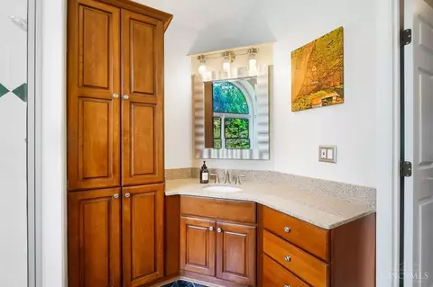 Bath - 11320 Snider Rd, Cincinnati, OH 45249 photo 6 of 13