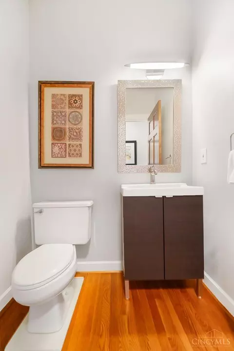 Bath - 11320 Snider Rd, Cincinnati, OH 45249 photo 2 of 13