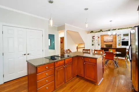 Kitchen - 11320 Snider Rd, Cincinnati, OH 45249 photo 4 of 6