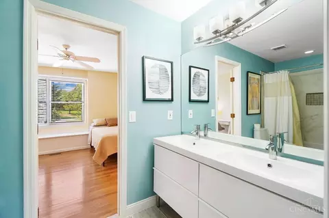 Bath - 11320 Snider Rd, Cincinnati, OH 45249 photo 9 of 13
