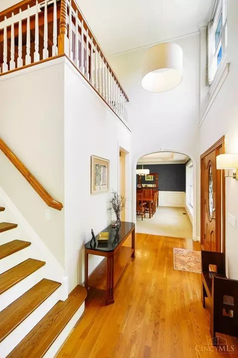 Entry Way - 11320 Snider Rd, Cincinnati, OH 45249 photo 4 of 9