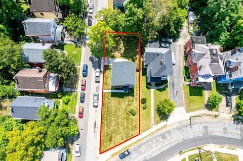 View/Area - 3234 Gilbert Ave, Cincinnati, OH 45207 photo 2 of 8