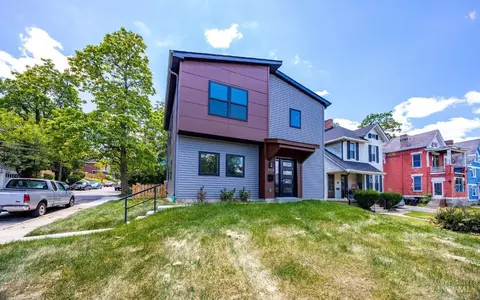 Exterior - 3234 Gilbert Ave, Cincinnati, OH 45207 photo 3 of 4