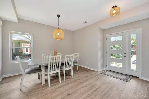 Dining - 3234 Gilbert Ave, Cincinnati, OH 45207 photo 3 of 4