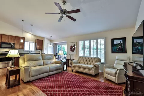 4197 Gensen Loop, Cincinnati, OH 45245 photo 7