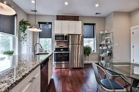 Kitchen - 2600 Hackberry St #E, Cincinnati, OH 45206 photo 3 of 3