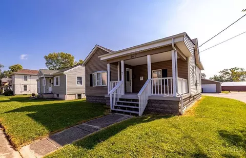 617 College Ave, Oxford, OH 45056