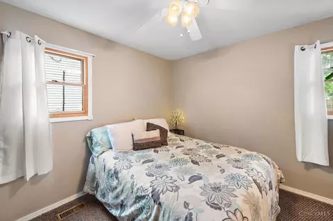 Bedroom - 4287 Williams Ave, Cincinnati, OH 45236 photo 3 of 4