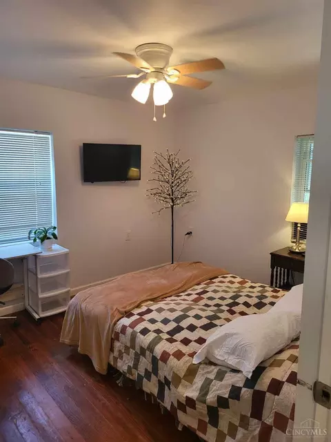 Bedroom - 1914 Stevens Ave, Mount Healthy, OH 45231 photo 3 of 4
