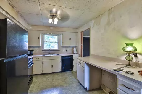 4041 Ponder Dr, Cincinnati, OH 45245 photo 8