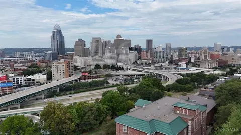 View/Area - 337 Oregon St, Cincinnati, OH 45202 photo 4 of 12