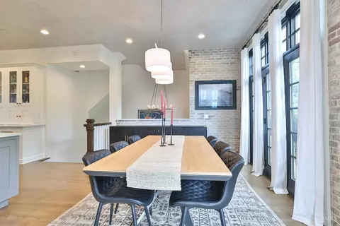 Dining - 337 Oregon St, Cincinnati, OH 45202 photo 2 of 4