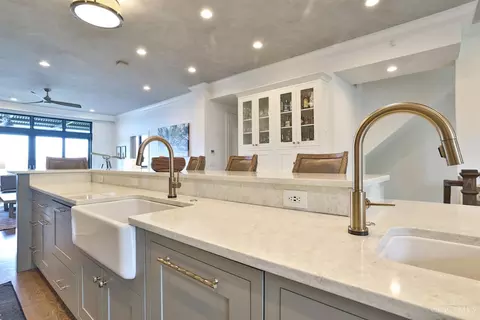Kitchen - 337 Oregon St, Cincinnati, OH 45202 photo 3 of 6