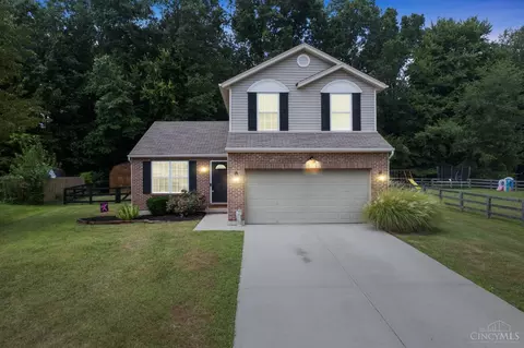 3385 Whispering Trees Dr, Amelia, OH 45102