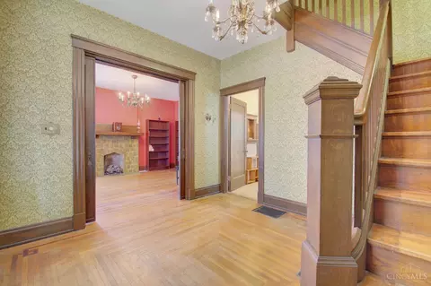 1009 Sunset Ave, Cincinnati, OH 45205 photo 7