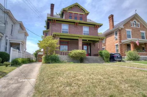 1009 Sunset Ave, Cincinnati, OH 45205