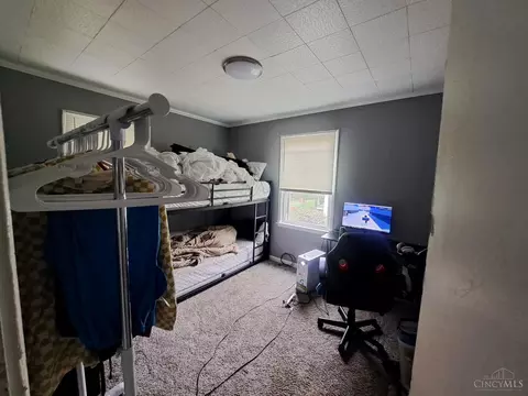 Bedroom - 2556 Ring Pl, Cincinnati, OH 45204 photo 2 of 2