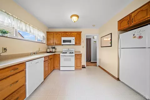 1044 Morado Dr, Cincinnati, OH 45238 photo 13