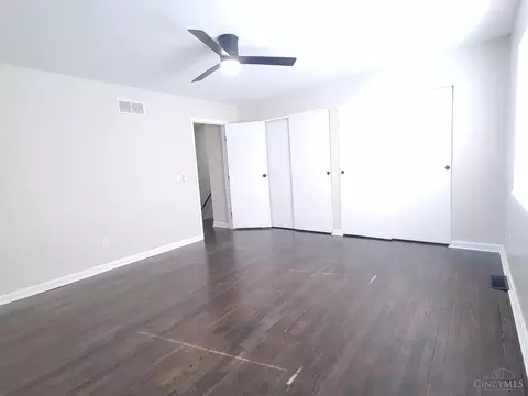 Bedroom - 1163 Witt Rd #302, Cincinnati, OH 45255 photo 5 of 8