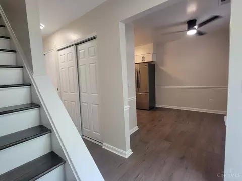 Entry Way - 1163 Witt Rd #302, Cincinnati, OH 45255 photo 7 of 9
