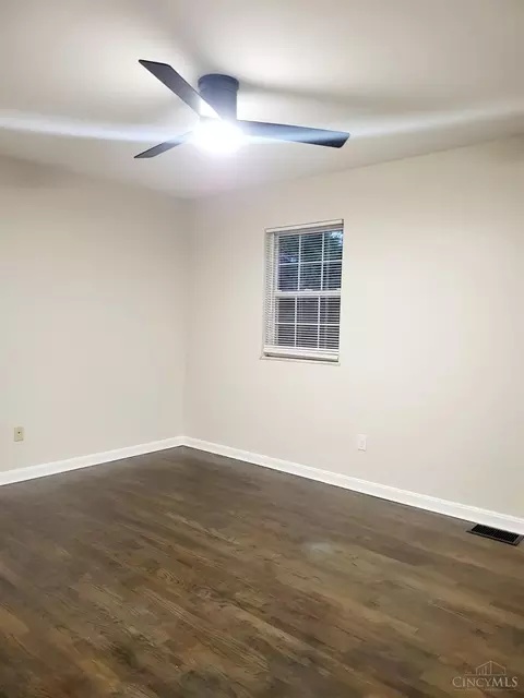 Bedroom - 1163 Witt Rd #302, Cincinnati, OH 45255 photo 8 of 8