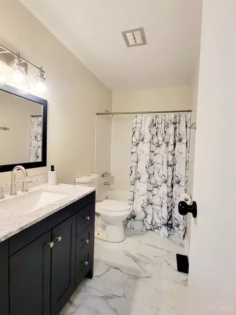 Bath - 1163 Witt Rd #302, Cincinnati, OH 45255 photo 5 of 5