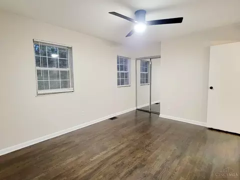 Bedroom - 1163 Witt Rd #302, Cincinnati, OH 45255 photo 6 of 8