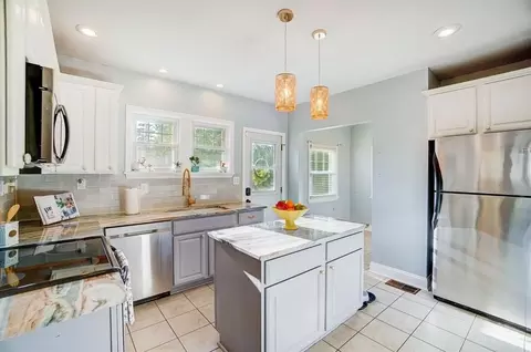 7526 Montgomery Rd, Cincinnati, OH 45236 photo 16