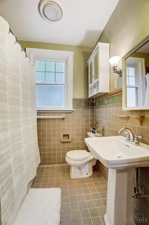 7526 Montgomery Rd, Cincinnati, OH 45236 photo 27