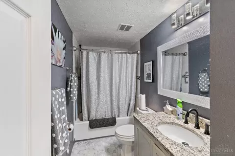 Bath - 1844 Lewiston Ct, Forest Park, OH 45240 photo 1 of 3
