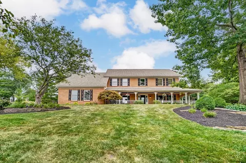8500 Tennyson Ct, West Chester, OH 45069