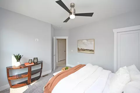 Bedroom - 423 Stanley Ave, Cincinnati, OH 45226 photo 5 of 5
