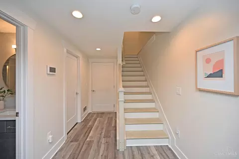 Entry Way - 423 Stanley Ave, Cincinnati, OH 45226 photo 3 of 3