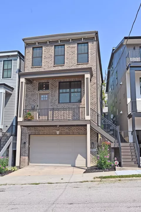 423 Stanley Ave, Cincinnati, OH 45226