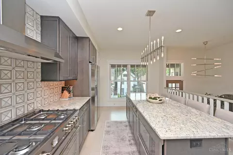 Kitchen - 423 Stanley Ave, Cincinnati, OH 45226 photo 5 of 7