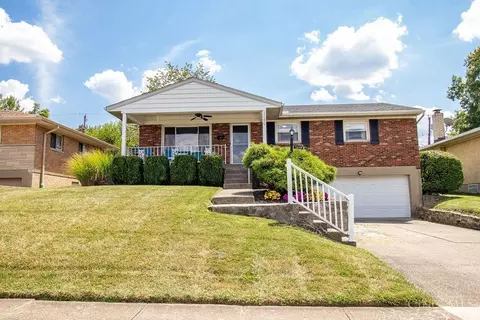 3040 Westbourne Dr, Cincinnati, OH 45248