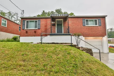 246 Ridgeway Rd, Cincinnati, OH 45216 photo 2