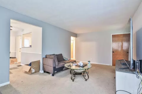 246 Ridgeway Rd, Cincinnati, OH 45216 photo 4