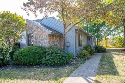 1043 Crisfield Dr #159, Cincinnati, OH 45245