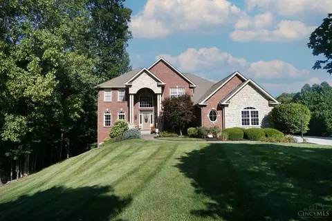 10029 Indian Walk Dr, Sharonville, OH 45241