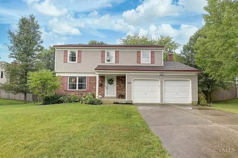 7967 Manor Dr, West Chester, OH 45069