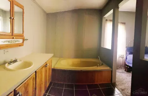 6648 Garrison Spurling Rd, Pleasant Plain, OH 45162 photo 11