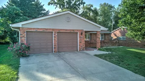 2121 Bolser Dr, Reading, OH 45215